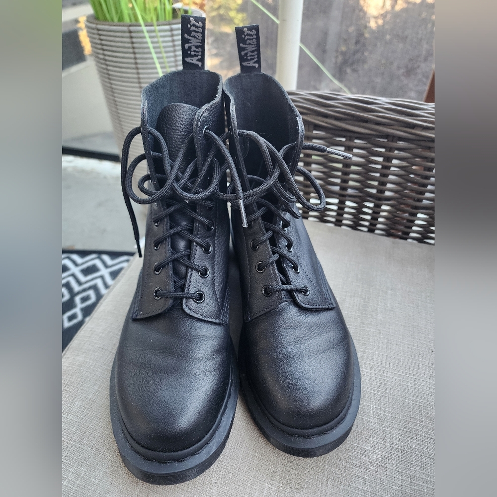 Dr. Martens 1460 Pascal Mono Lace Up leather Boots